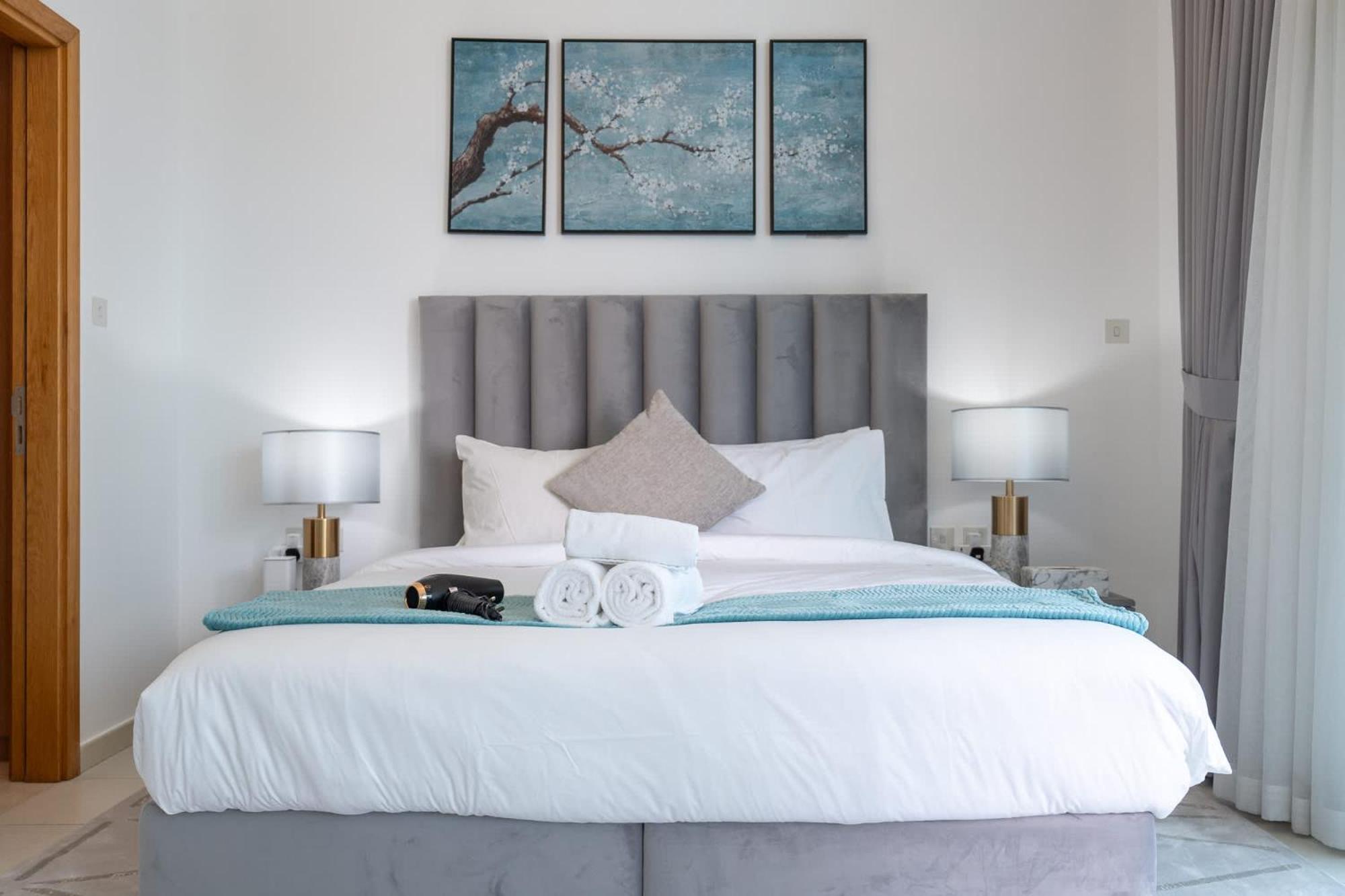 Dazzling In Business Bay With Stunning Views * Dubai