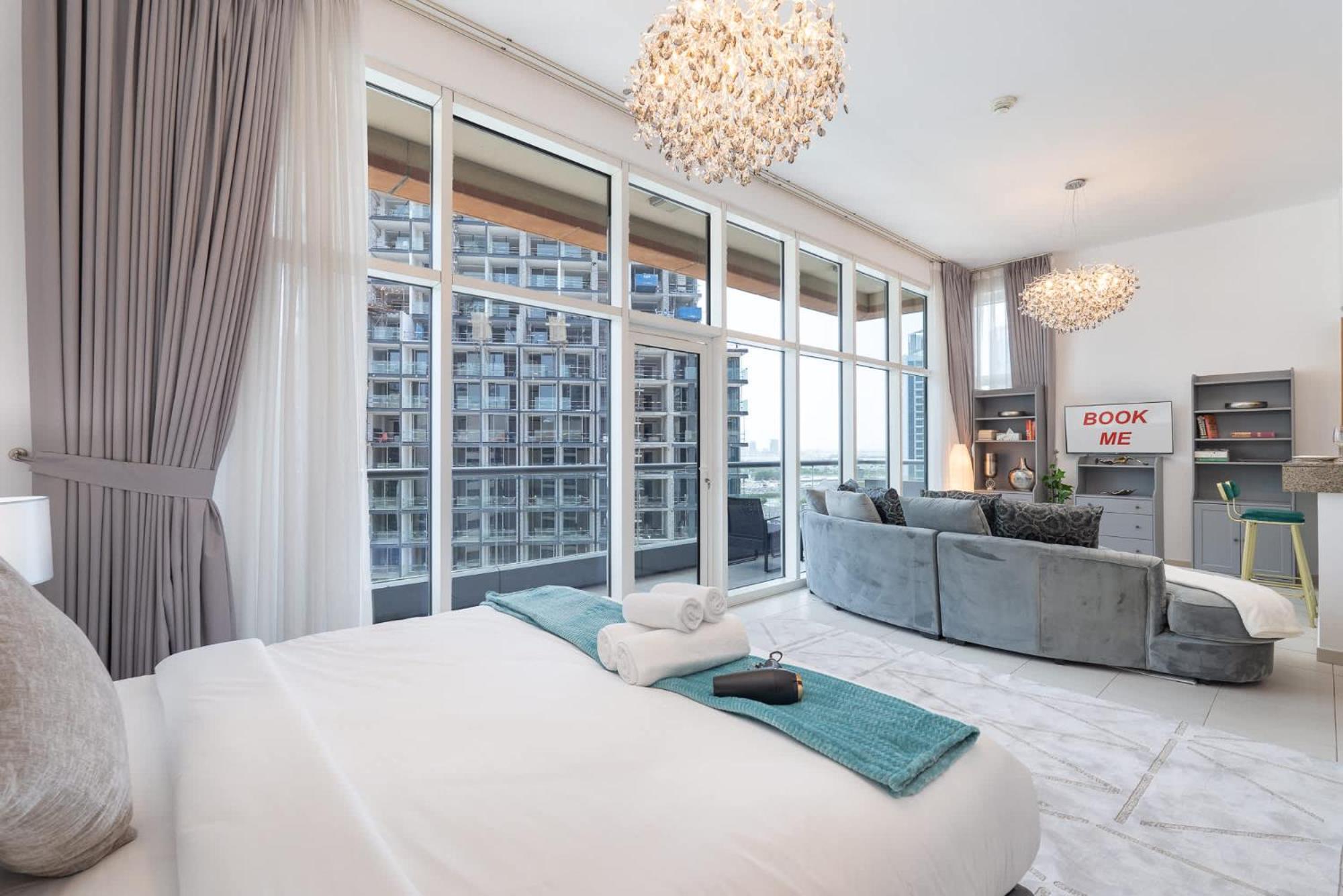 Dazzling In Business Bay With Stunning Views *