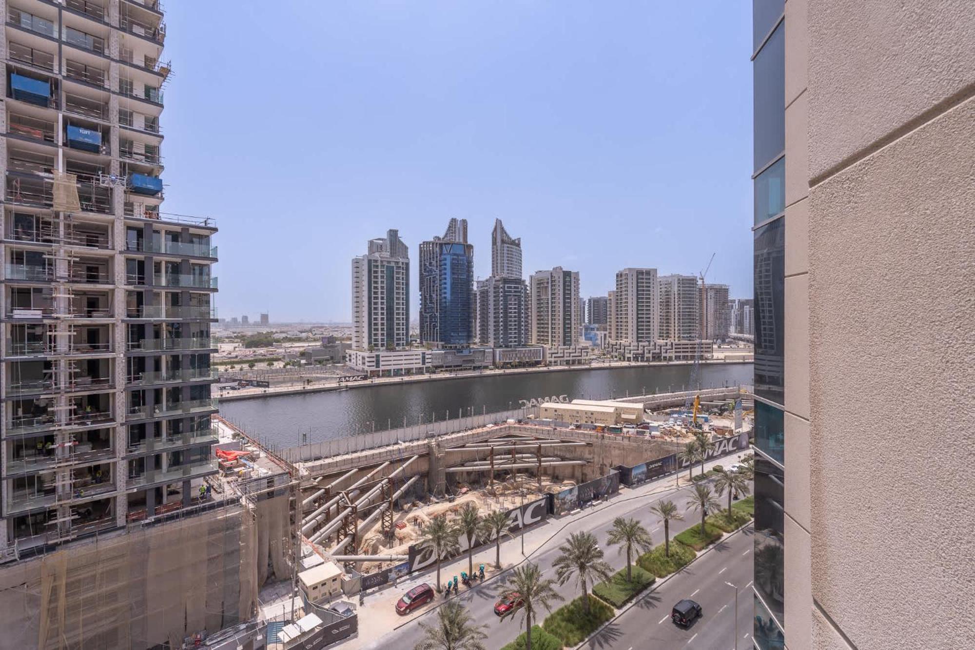 Dazzling In Business Bay With Stunning Views