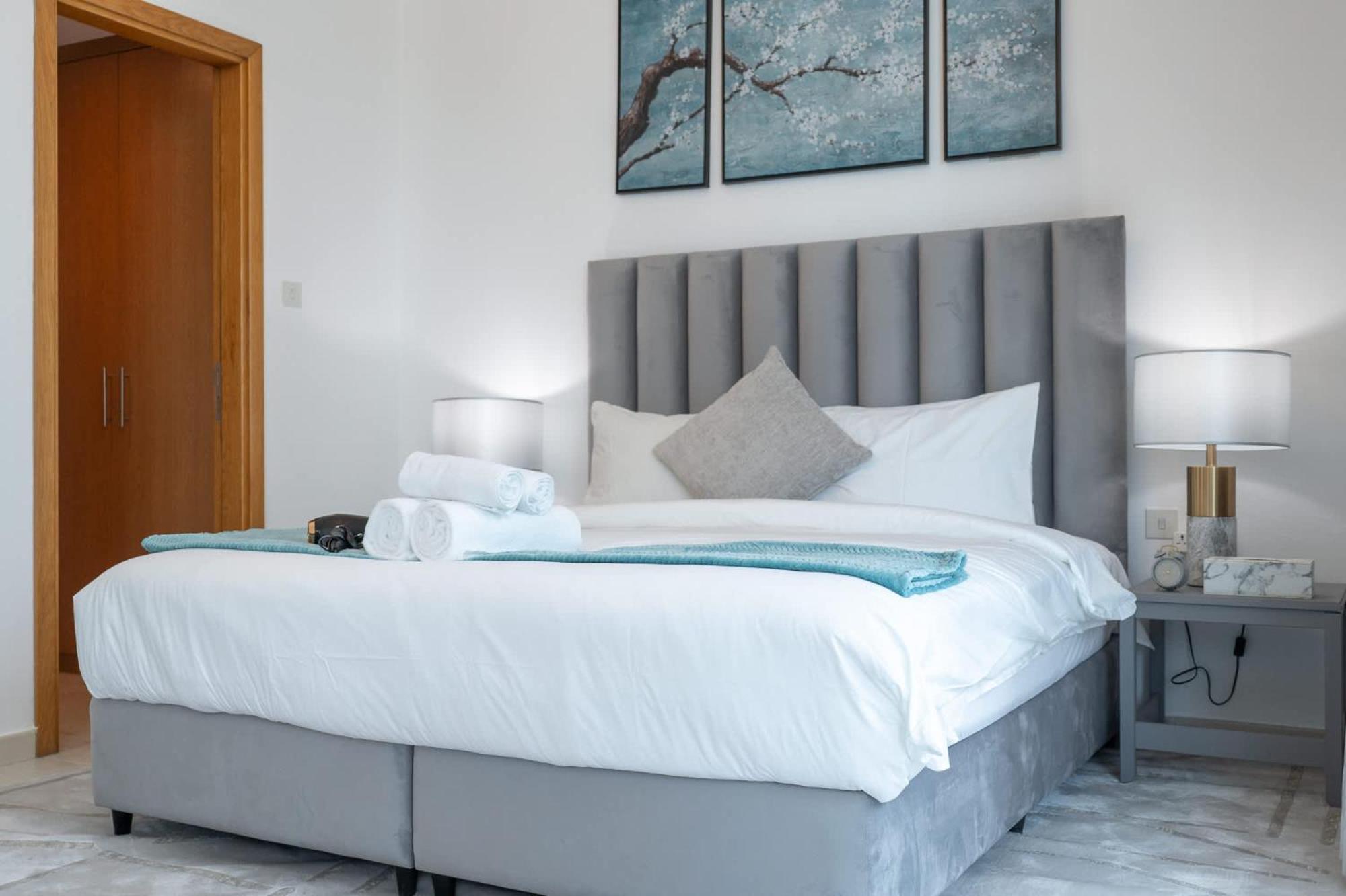 Apartment Dazzling In Business Bay With Stunning Views Dubai
